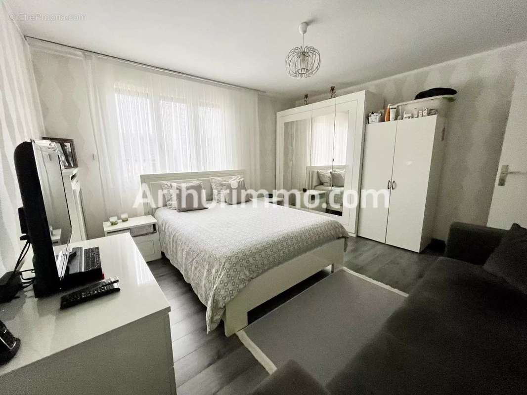 Appartement à LIVRY-GARGAN