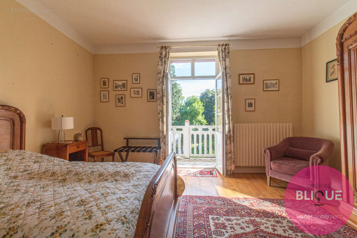 Maison à DOMEVRE-SUR-VEZOUZE