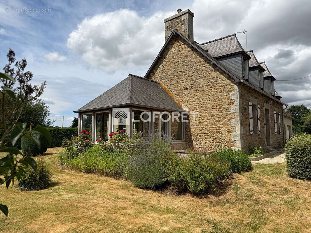Maison Plouec Du Trieux - 103 m² - photo 14