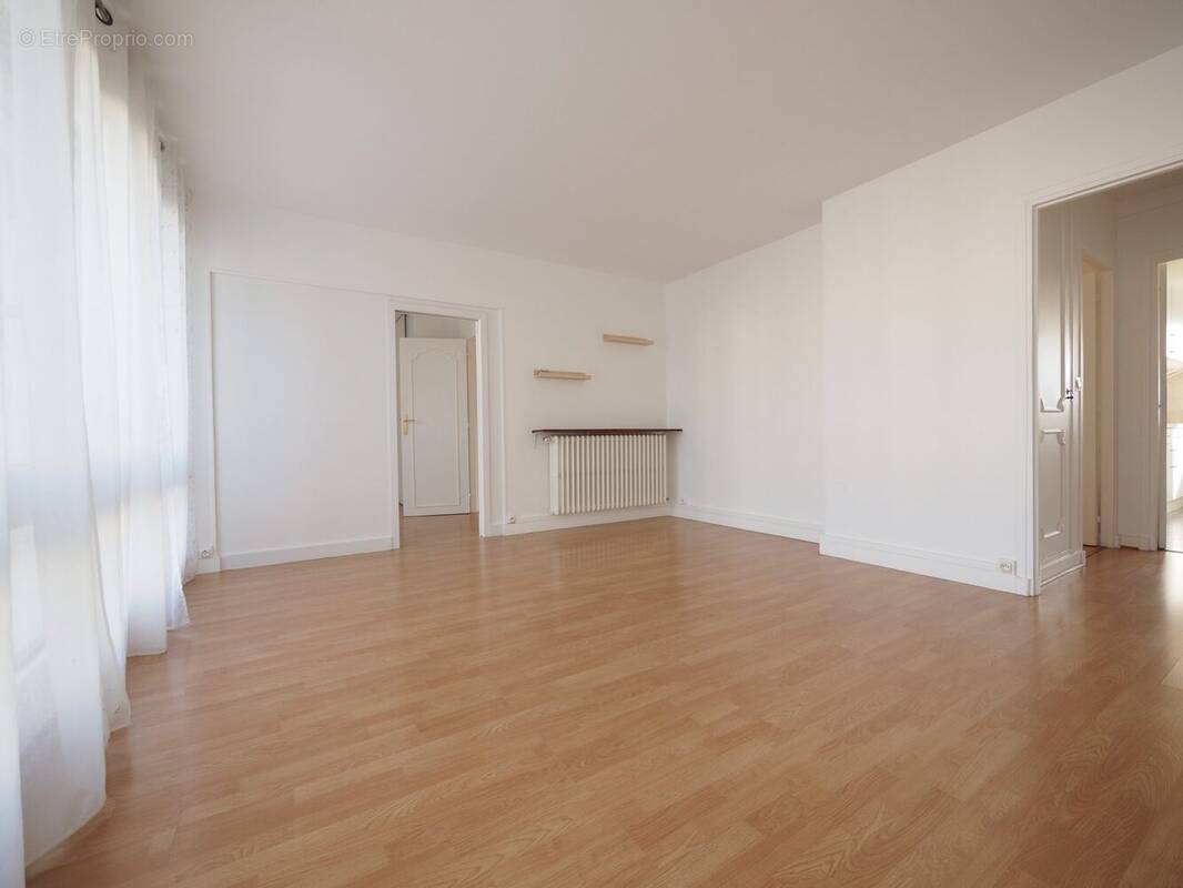 Appartement à BOIS-D'ARCY