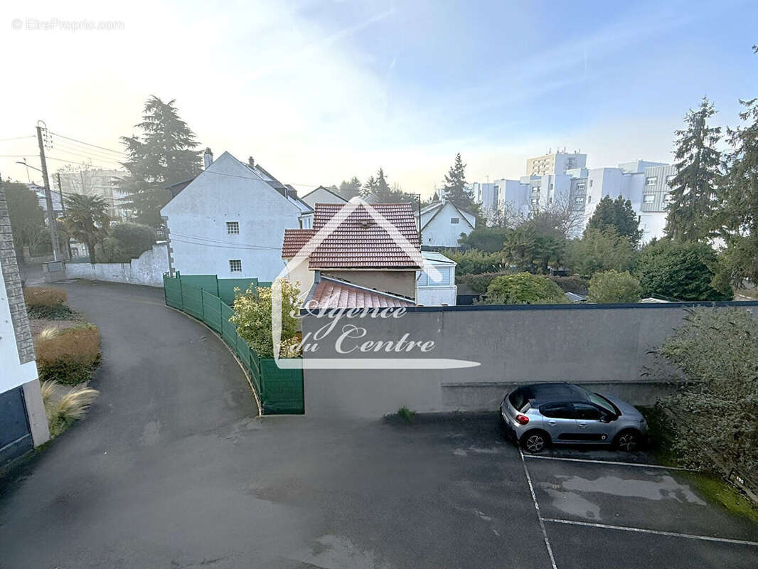 Appartement à L'HAY-LES-ROSES