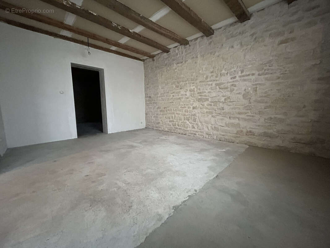 Maison à GROSTENQUIN