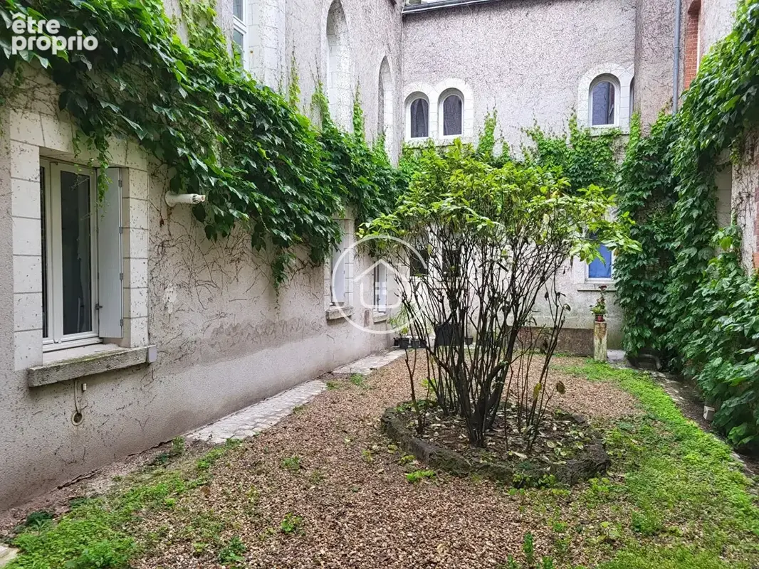 Charme et caractère au coeur du centre-ville - photo 9