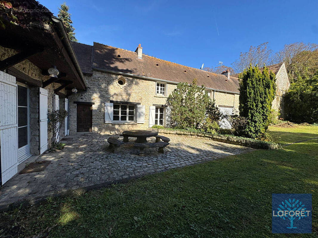 Maison à MORIGNY-CHAMPIGNY