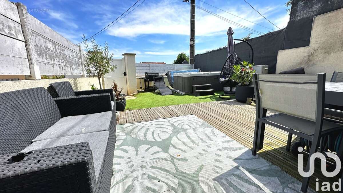 Photo 6 - Maison à SAINT-ROMAIN-LE-PUY