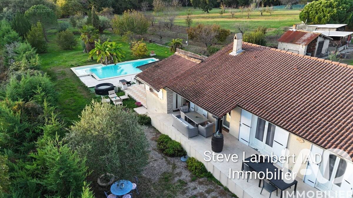 Photo 1 - Maison à MONTBARTIER