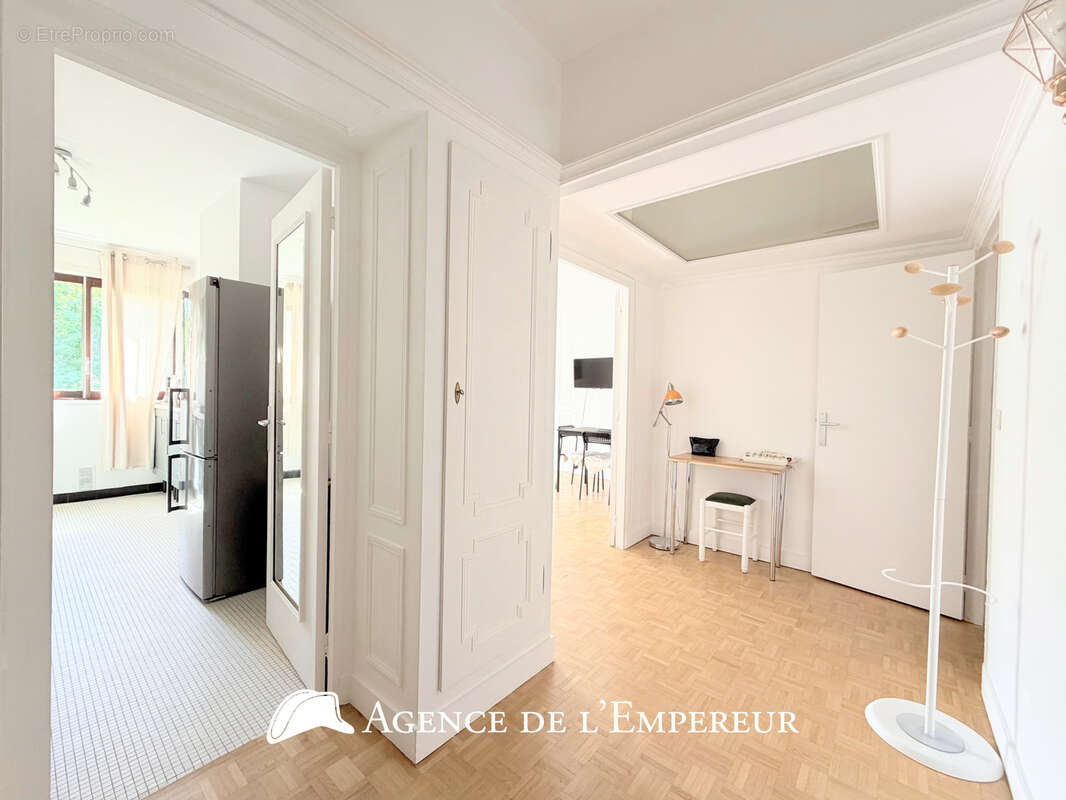 Appartement à LA CELLE-SAINT-CLOUD