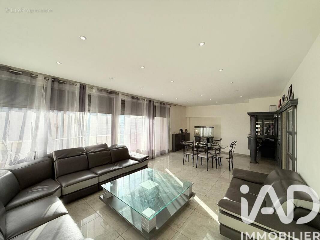 Photo 1 - Appartement à SARCELLES