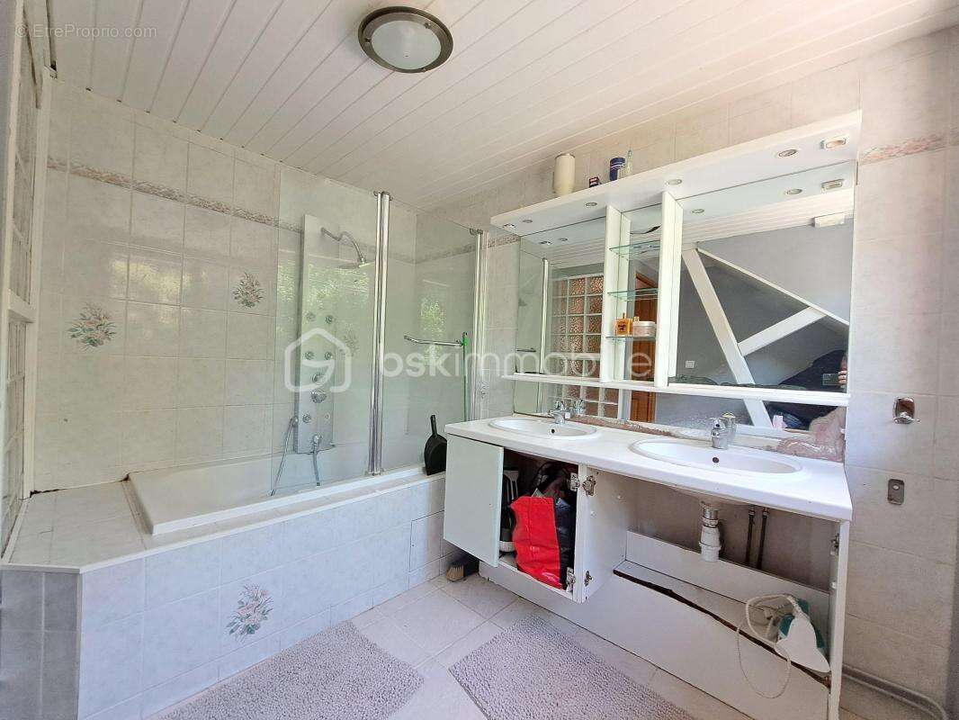 Maison avec garages et jardin a 5 minutes d'abbeville - photo 16
