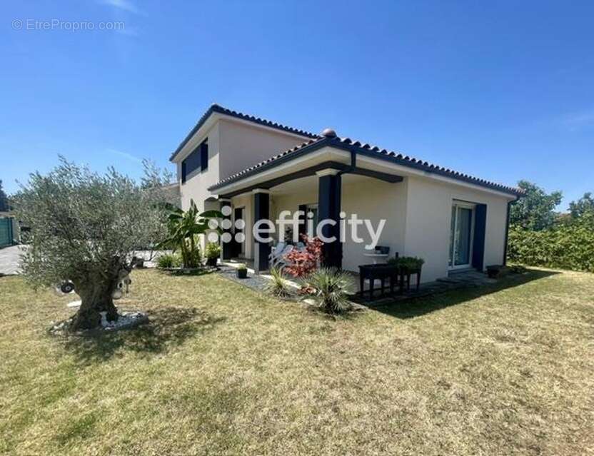 Maison 167 m² à Saint-Maurice-L'exil  - photo 2
