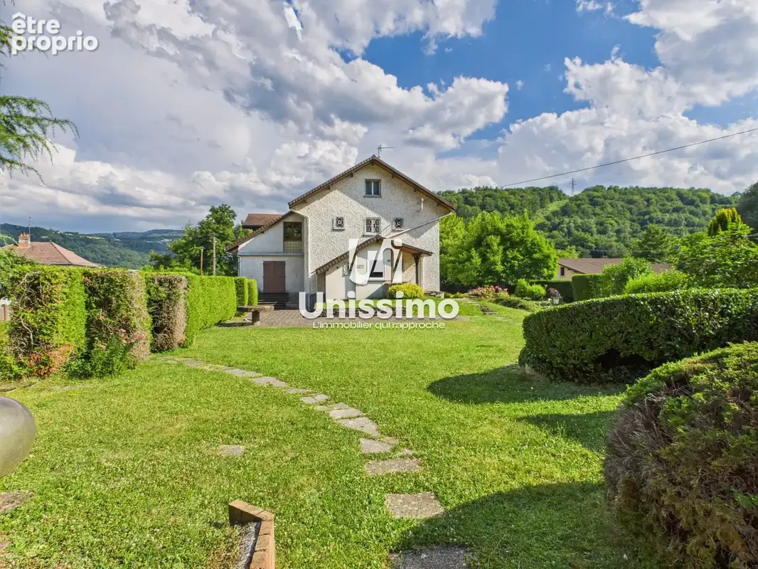 Maison 11 pièces 295 m² à vendre à Pont-De-Roide (25150) - photo 5