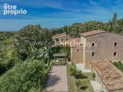 Maison à MENERBES