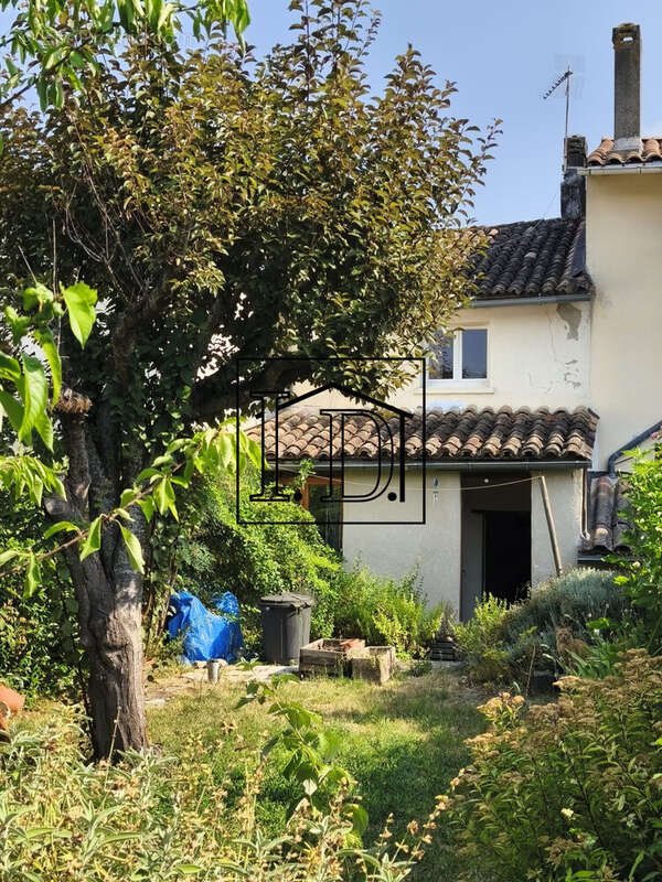 Maison à EYMET