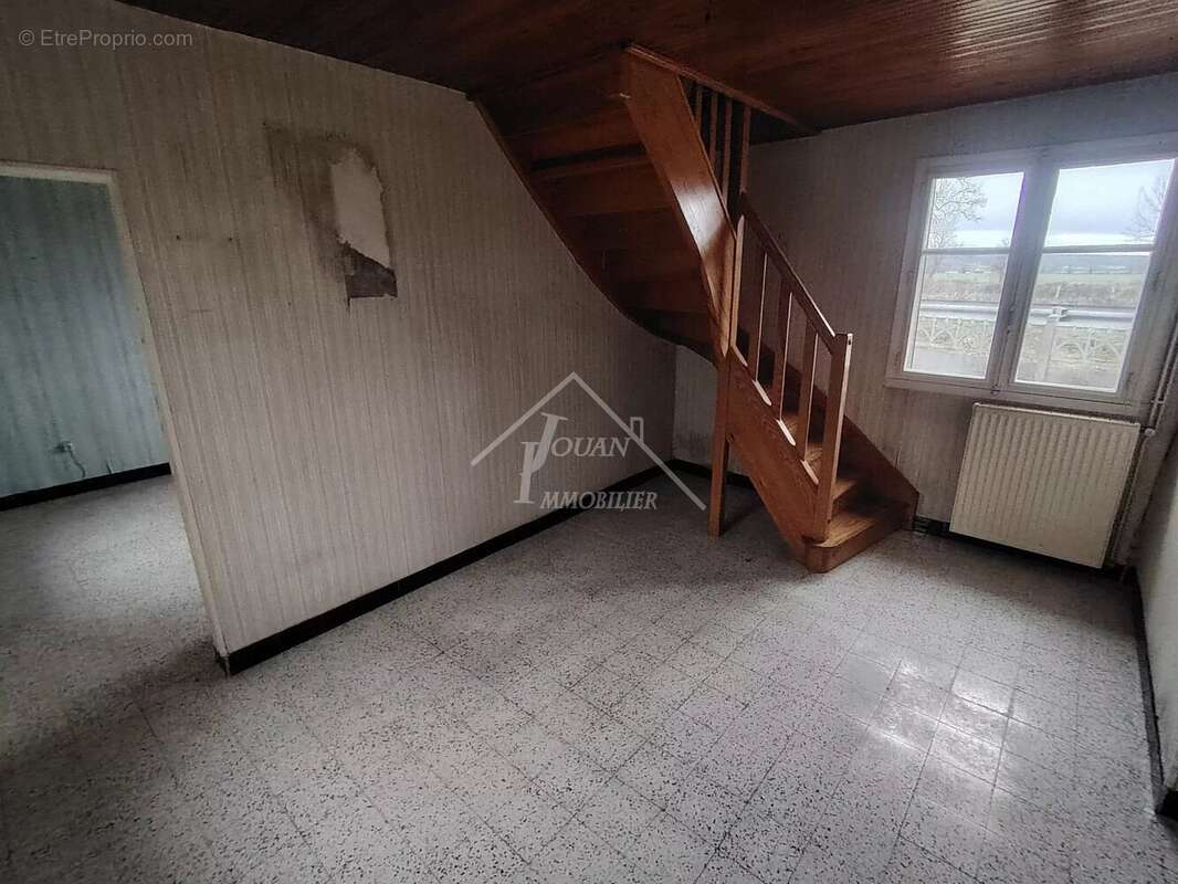 Maison à rénover à Pierrefitte-sur-Loire - photo 5