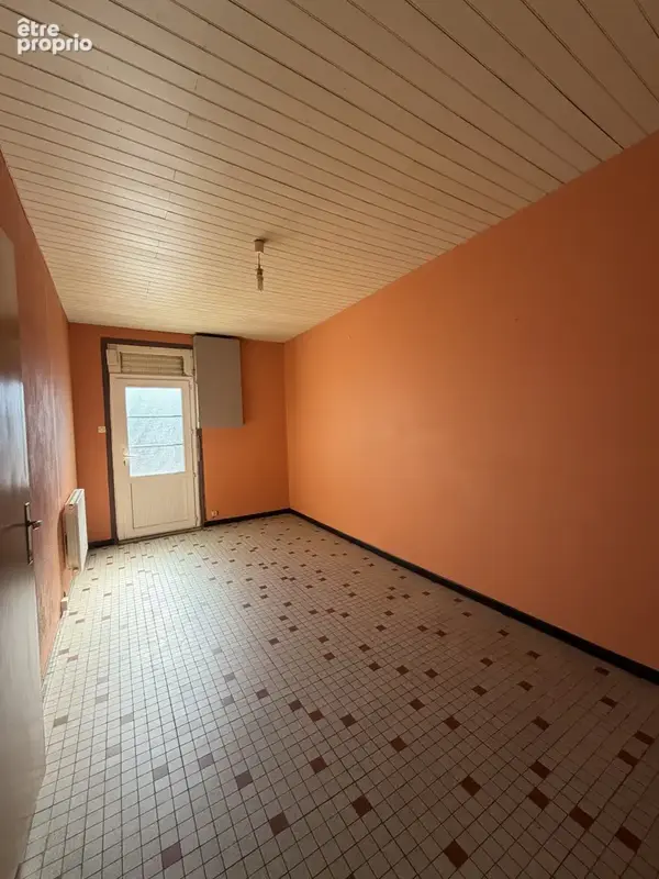 AIZENAY, centre-ville, ensemble de 2 logements sur 615 m2 de terrain - photo 7