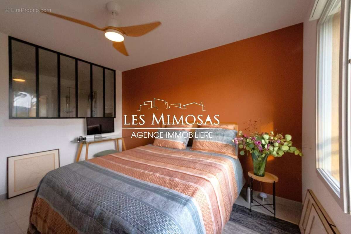 Appartement à LE MUY