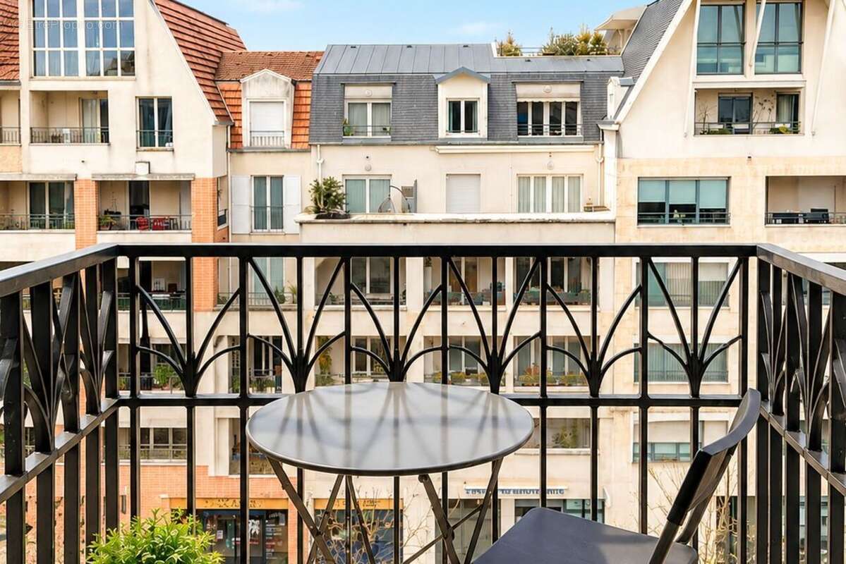 Appartement à SAINT-MAUR-DES-FOSSES