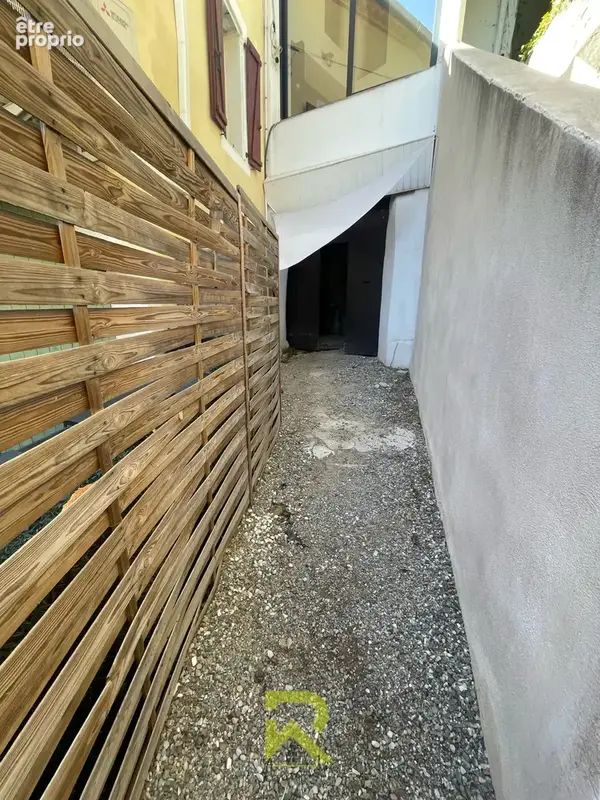 A saisir : très belle maison de village avec cour à Roujan - photo 14