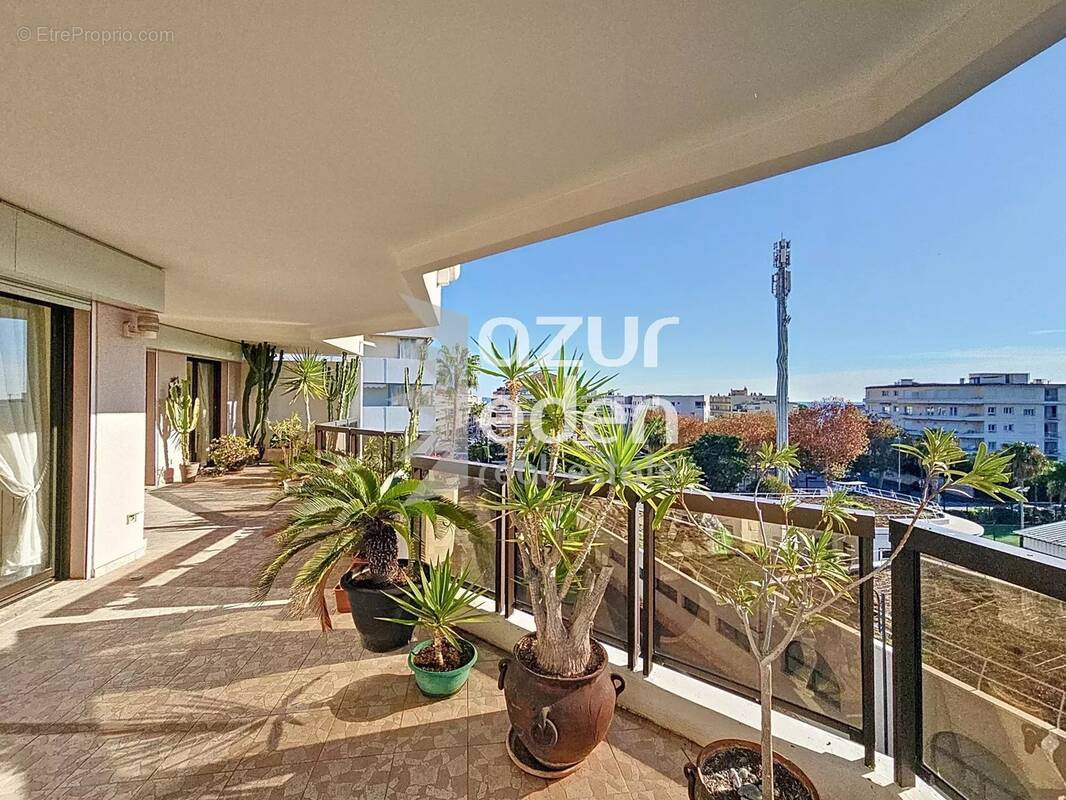 Appartement à CANNES