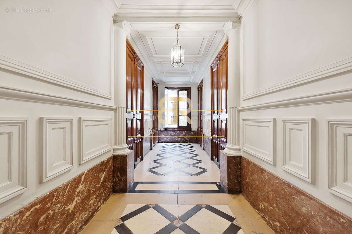 Appartement à PARIS-11E