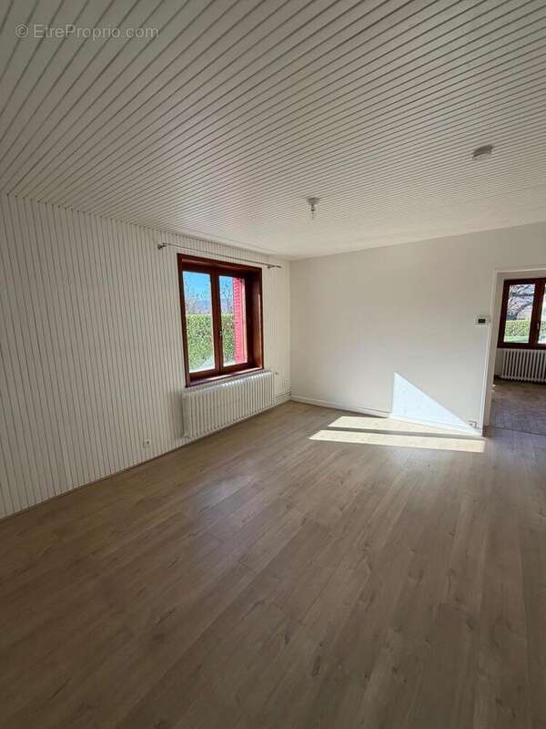 Photo 6 - Maison à DRUMETTAZ-CLARAFOND