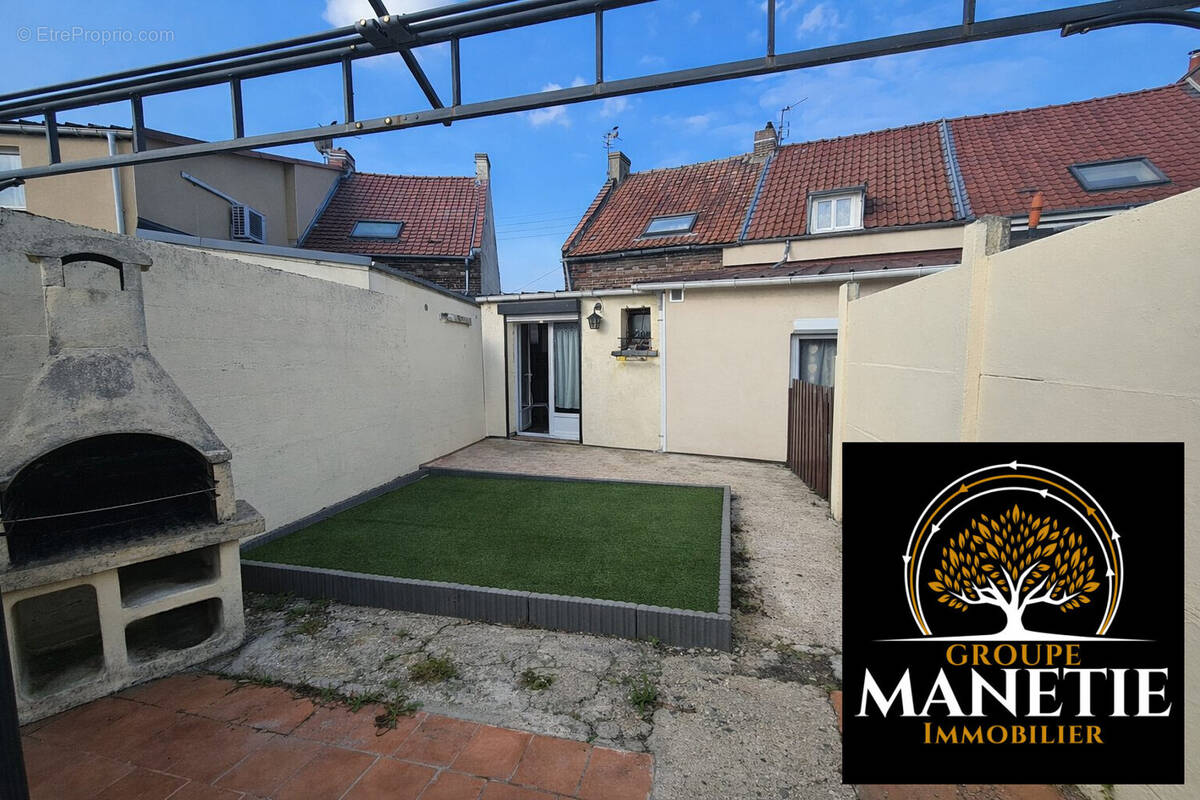 Maison à AUBY