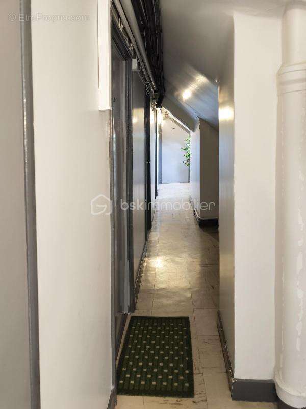Appartement à PARIS-8E