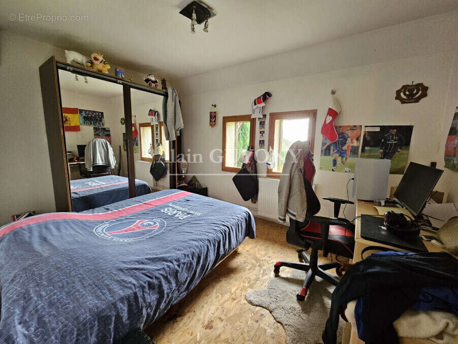 Maison à PONT-L&#039;EVEQUE