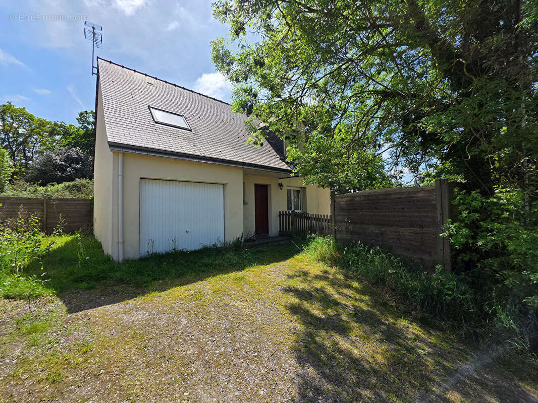 Maison à MINIAC-MORVAN