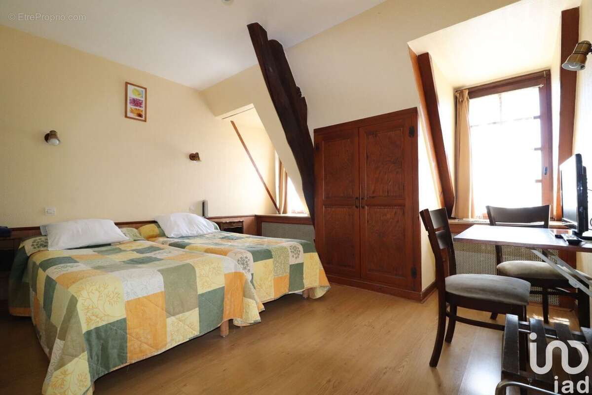 Photo 8 - Commerce à ROGNY-LES-SEPT-ECLUSES