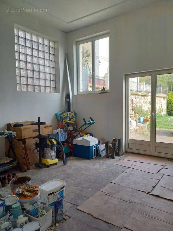 Maison à FONTAINE-LE-PORT