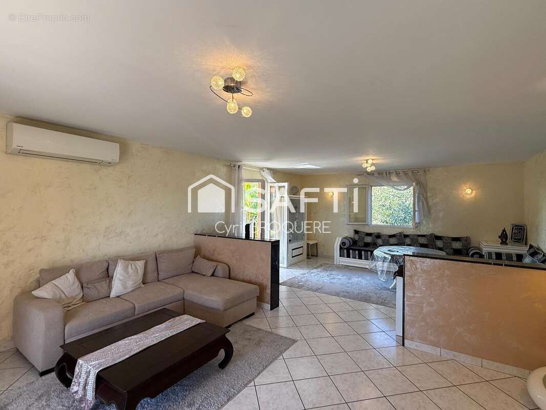 Photo 5 - Maison à ESCATALENS