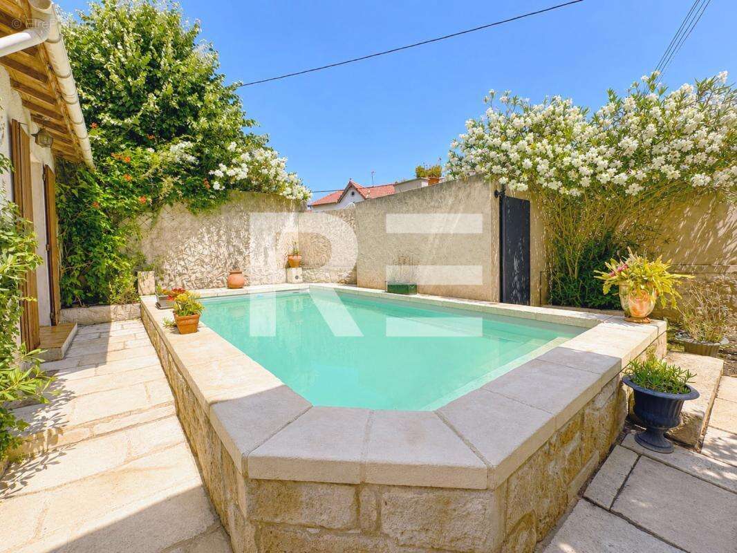 Maison à NIMES