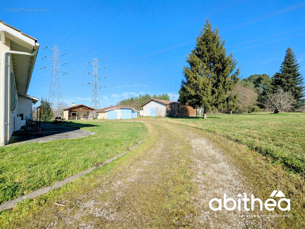 Maison à SAINT-CIERS-D&#039;ABZAC