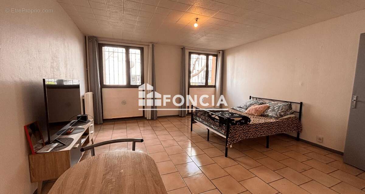 Appartement à MARSEILLE-15E