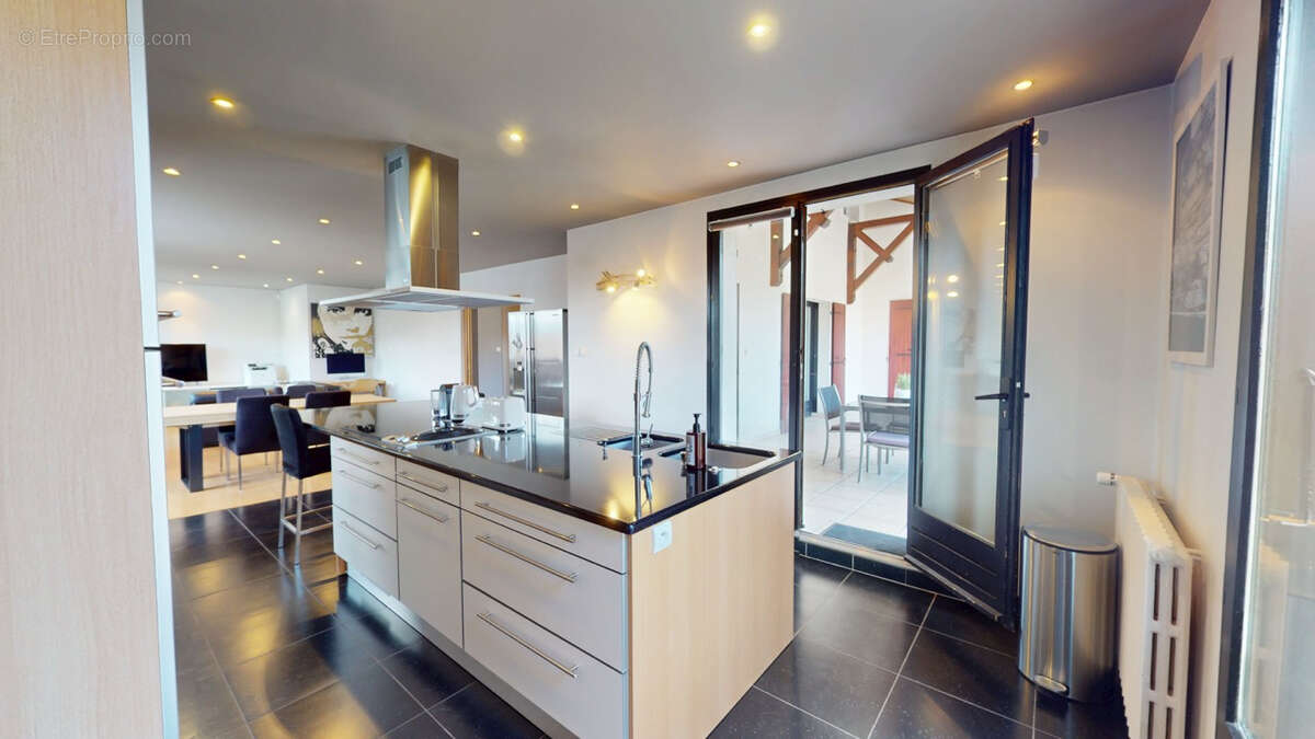 Maison Gieres 215 m2 - photo 5