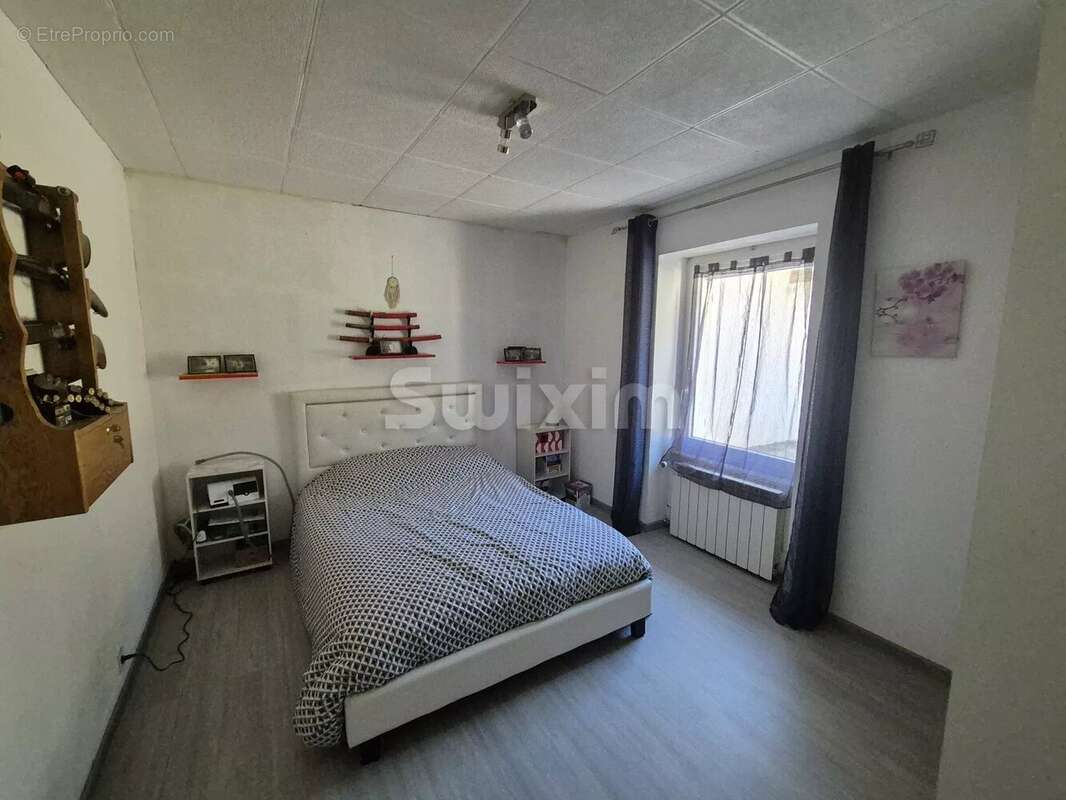 Maison à LE DESCHAUX