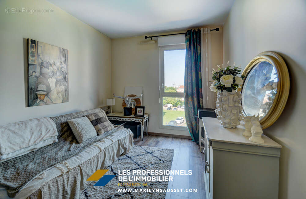 Appartement à PIERRE-BENITE
