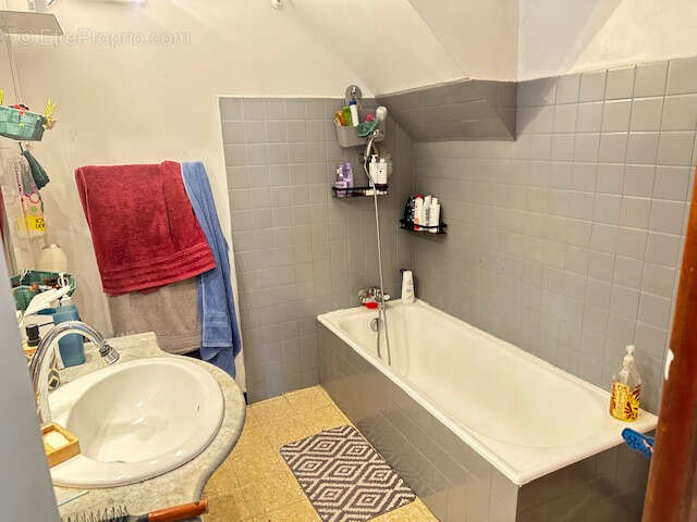 Maison à PERNES-LES-FONTAINES