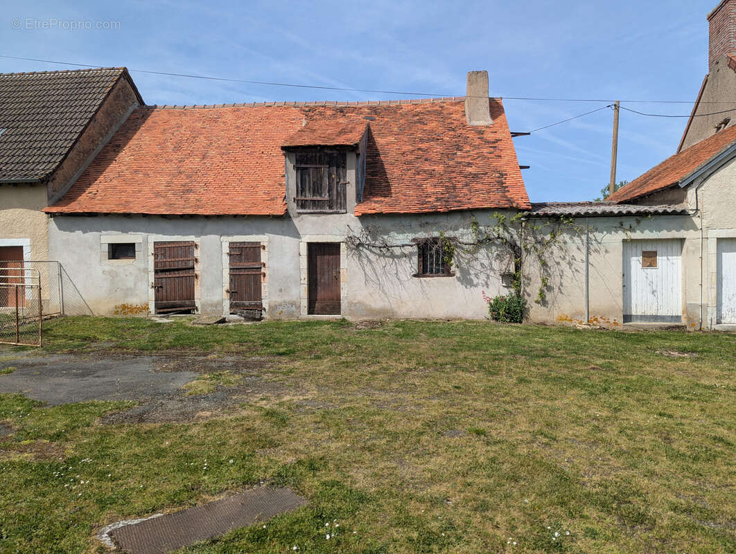 Maison à NEUVY-SAINT-SEPULCHRE