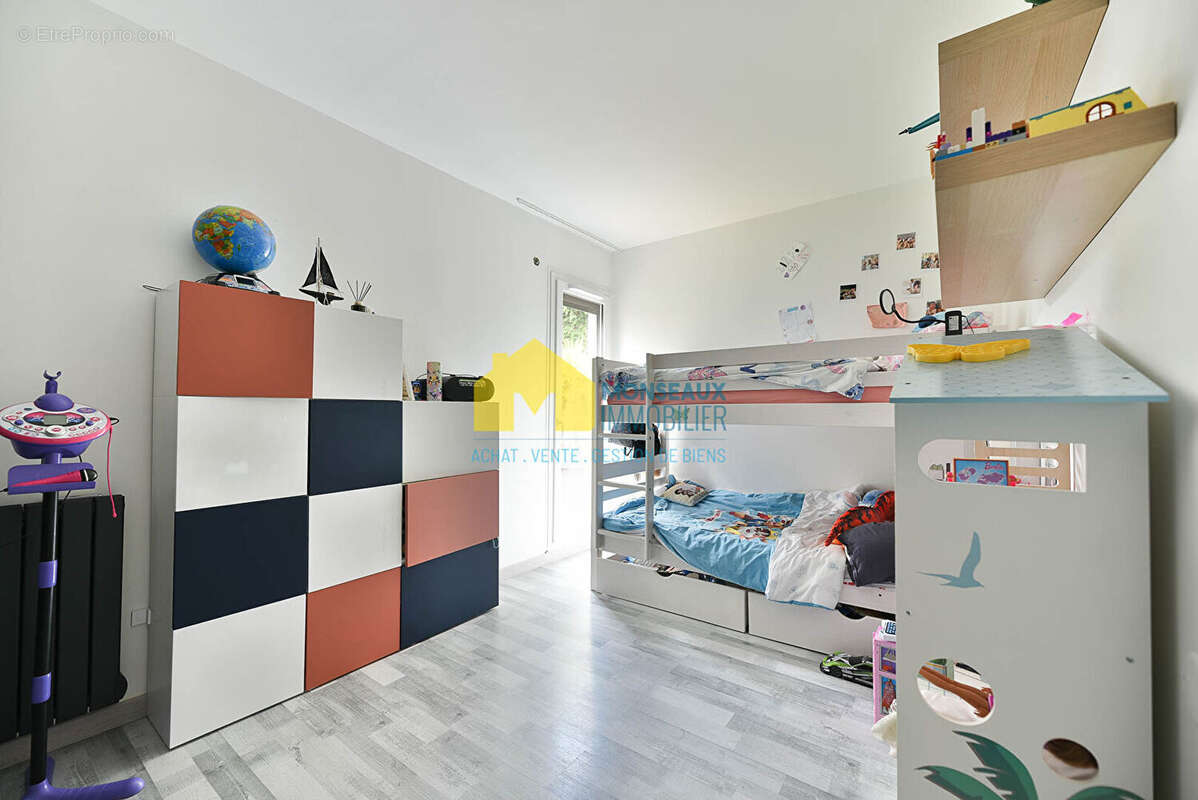 Appartement à SAULX-LES-CHARTREUX