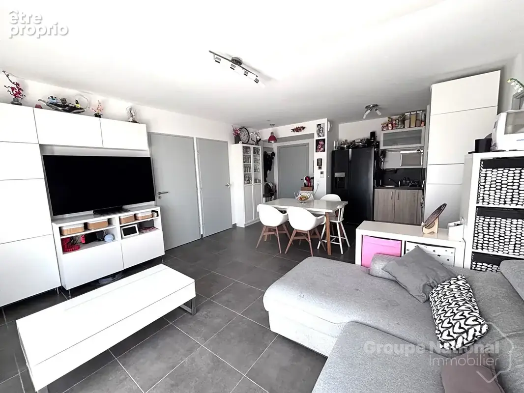 Appartement 4 pièces à vendre à Miramas - Dernier étage, terrasse, parking couvert - photo 3