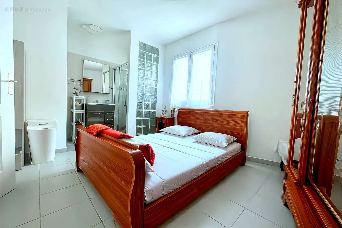 Maison à SAINT-BENOIT