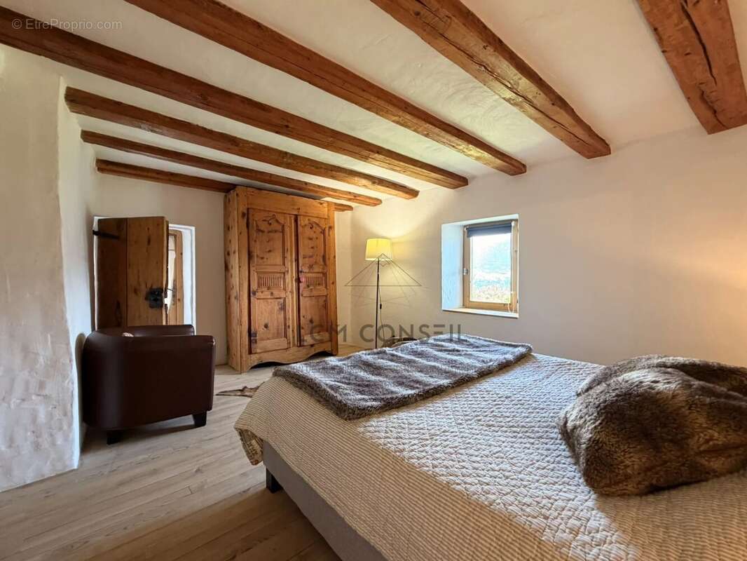 Maison à HAUTECOUR