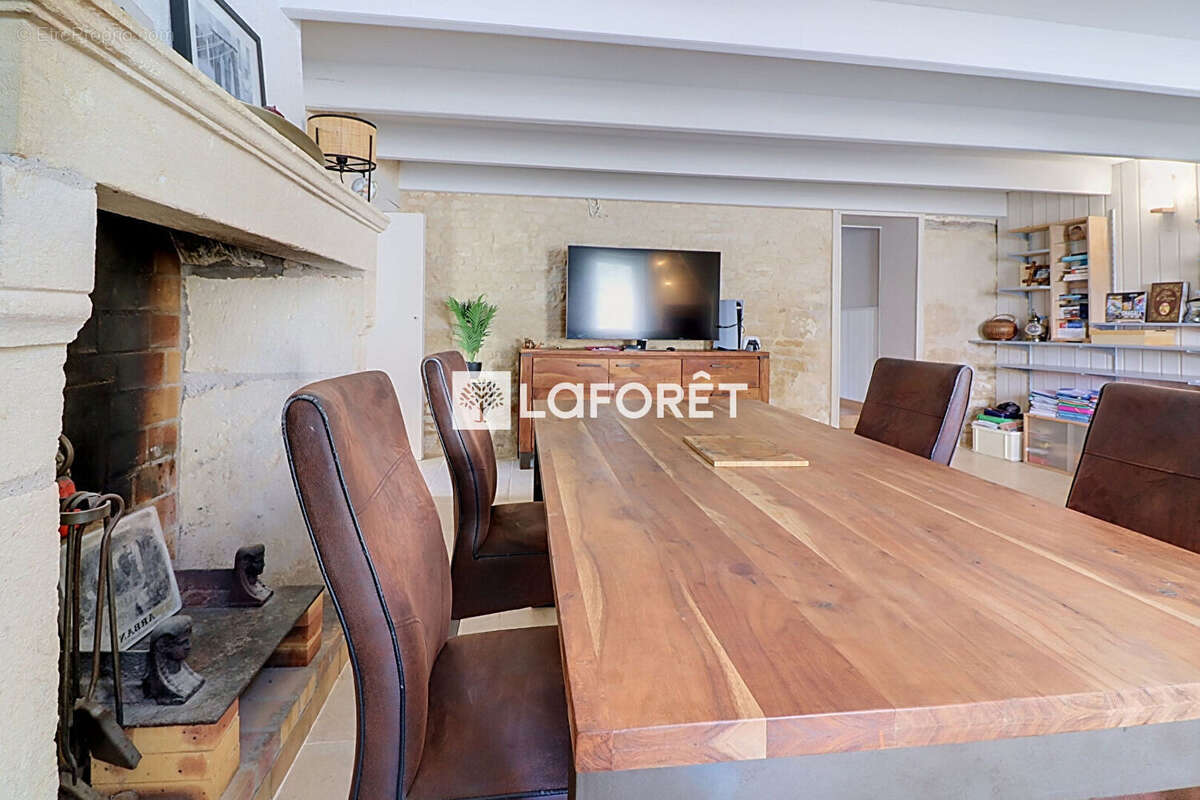 Maison de Bourg en pierre La Jarrie 5 pièces 112 m² - photo 3