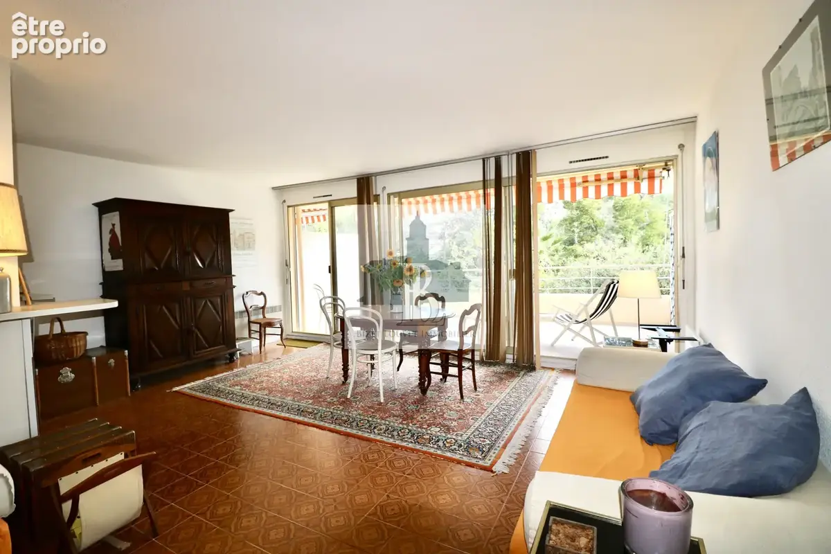 Dans le centre de Saint-Tropez, Appartement avec terrasse - photo 6