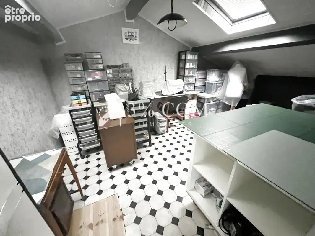 Maison Famialiale Spacieuse avec potentiel locatif 54300 Lun - photo 10