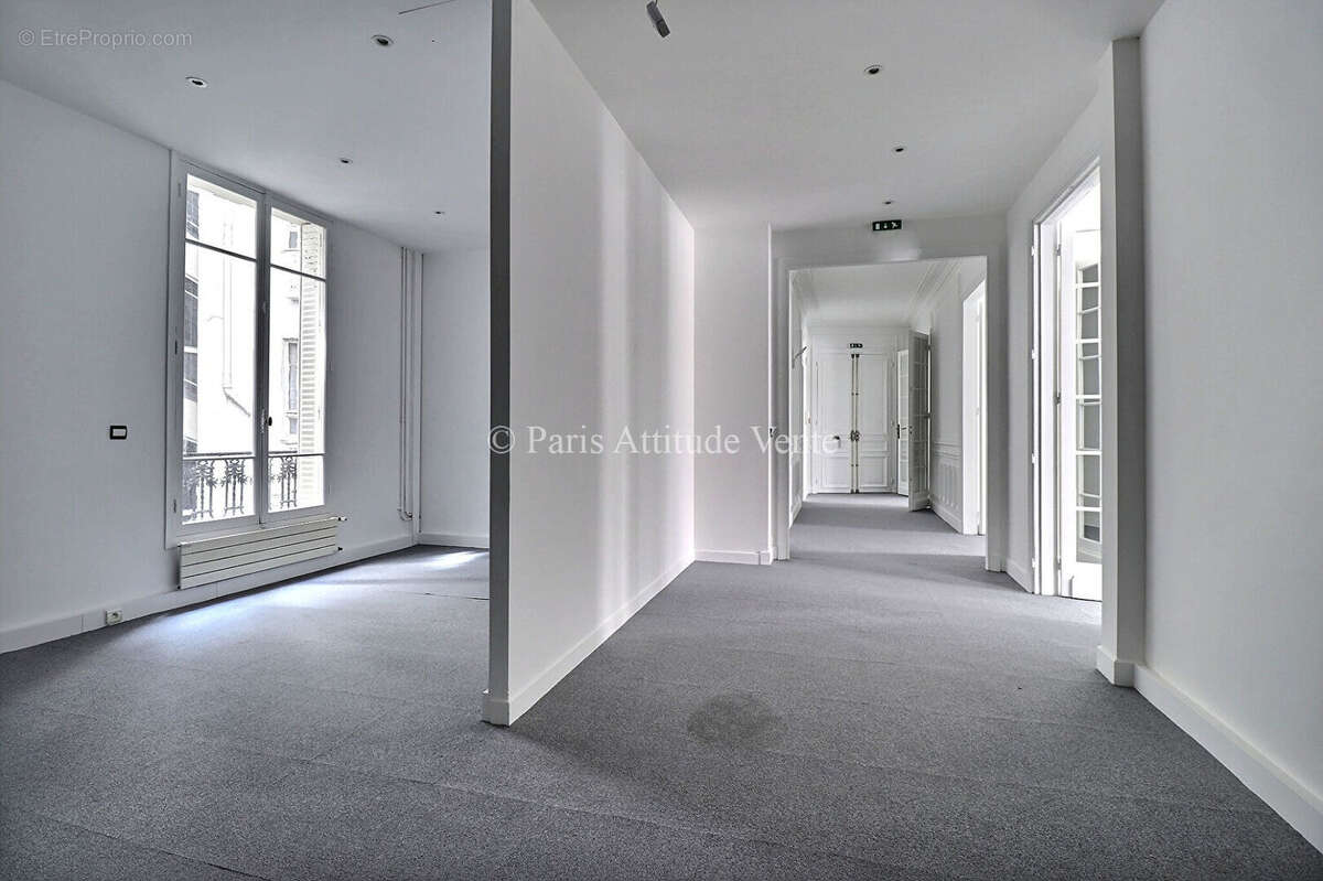 Appartement à PARIS-7E