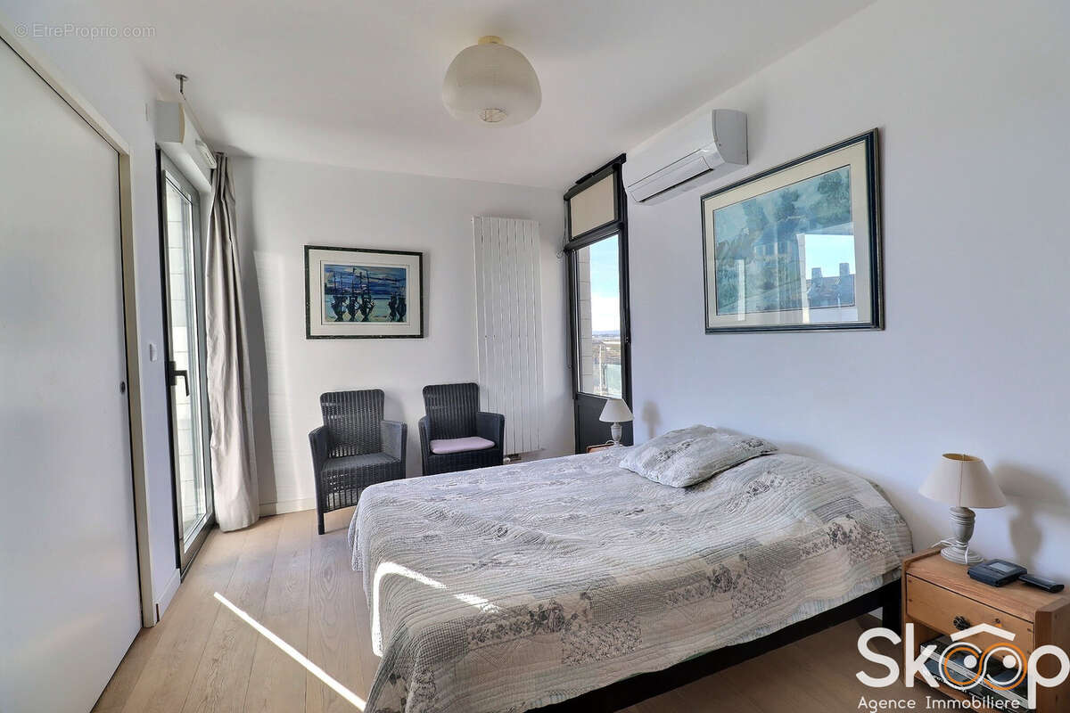 Appartement à MAUGUIO