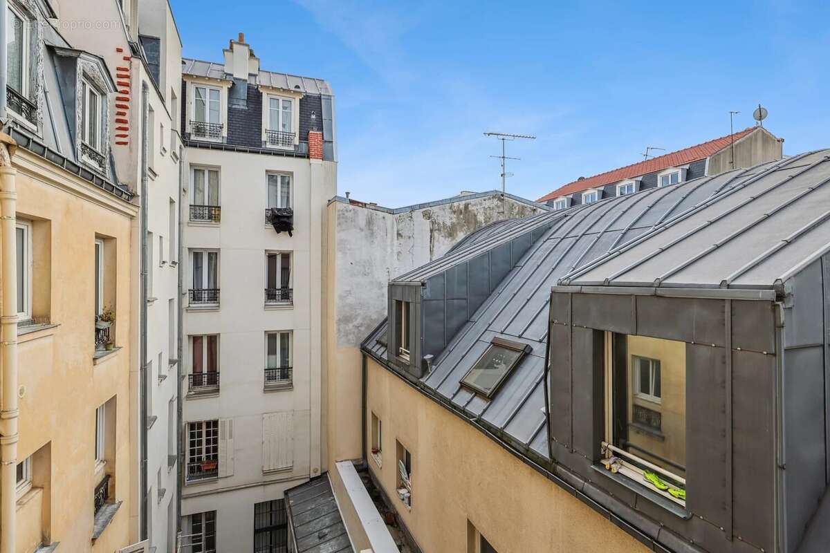 Appartement à PARIS-18E